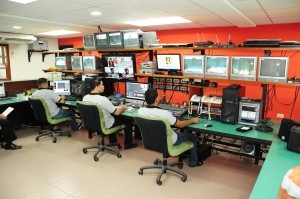 Cabina de mando y controles de TeleProgreso